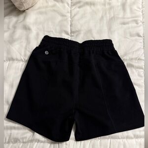 Lululemon softstreme high-rise short 4”